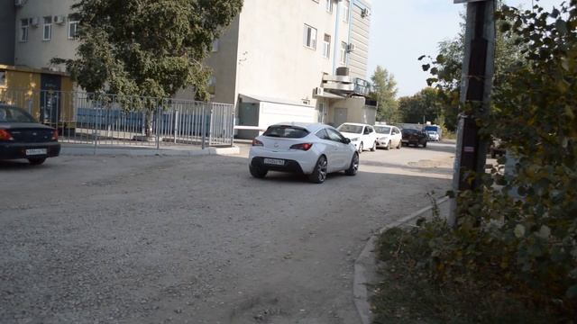 Opel Astra J GTC R21