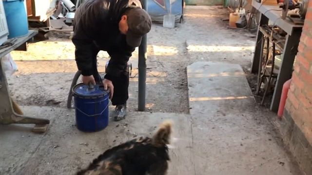 Простой циклонный фильтр для обычного пылесоса смотреть онлайн