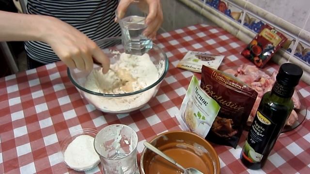 Хрустящие куриные крылышки КФС. Как вкусно приготовить курицу. Соус для курицы