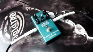 Педаль эффектов для бас гитары MXR Bass Chorus Deluxe