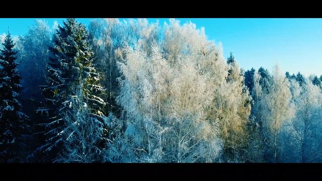 Сказочная зима в деревне.  Дом в деревне зимой и у нас  -20, мороз