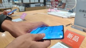 Xiaomi CC9 Pro и Mi Watch. Первое впечатление из Mi Store