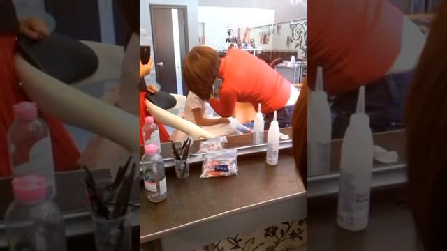 Прокол ушей пистолетом детям смотреть онлайн