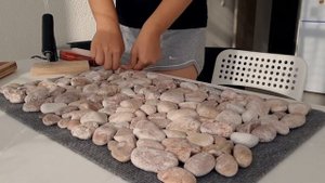 Как сделать массажный коврик из камней для дома? DIY коврик