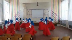 16. "Хоровод о России" Народный танец