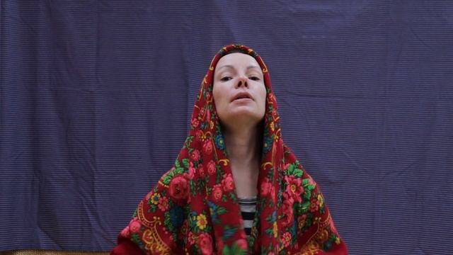 Как повязать платок-капюшон