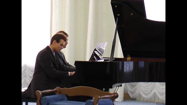 И Брамс Венгерский танец № 5 в исполнении студентов КНУ Шевченко смотреть онлайн