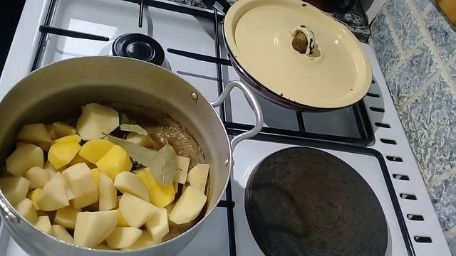 Говядина Тушеная с картошкой.  Самый Простой и Вкусный Рецепт!
