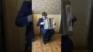 Тарасевич Павел, баян, группа C  А. Доренский "Мамин вальс", А. Пожарицкий "Экспромт".