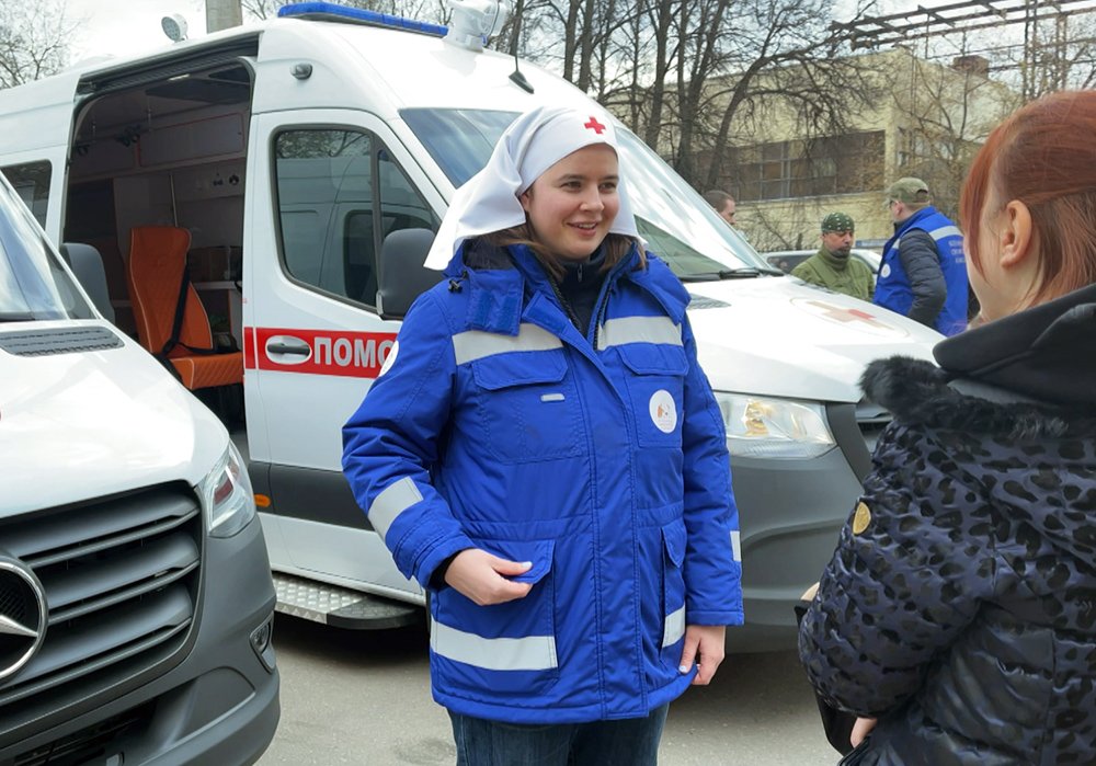 Медики-добровольцы больницы святителя Алексия помогают жителям Донбасса / События на ТВЦ