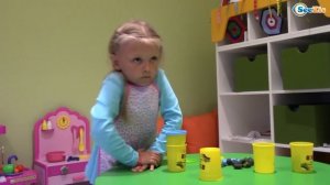 Ярослава и Кукла Беби Бон. Ужинаем в отеле и играем в игровой комнате. Видео для детей - Baby Born