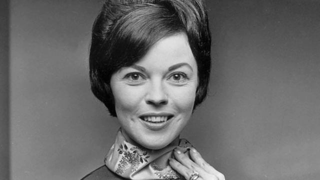 Child Star to Political Activist: Shirley Temple | Prism of the Past смотреть онлайн