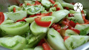 Салат из зеленых помидоров - очень вкусная и оригинальная закуска, которая разнообразит ваш рацион.