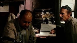 Жизнь и необычайные приключения солдата Ивана Чонкина 1994 DVDRip AVC KORSAR 0001