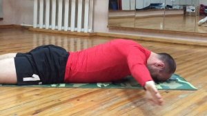 Одно простое упражнение для укрепления мышц грудного отдела позвоночника