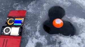 Wireless Sonars Test: Deeper CHIRP+ VS Lowrance FishHunter 3D Fish Finder Ice Fishing ENG Subtitles