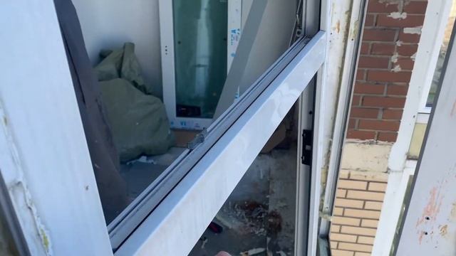 Замена холодного остекления на теплое.Устанение протечки фасадного остекления. Поможет ли герметик?