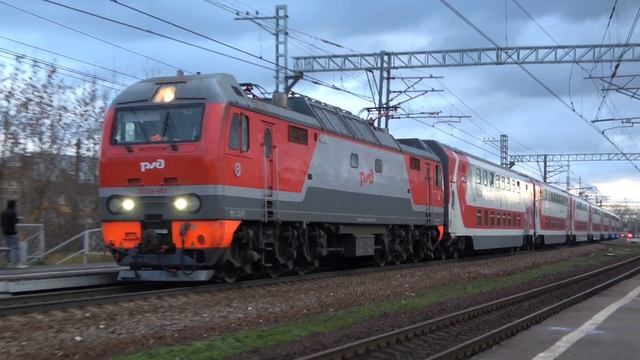 Электровоз ЭП2К-461 с поездом № 742 Москва – Санкт-Петербург смотреть онлайн