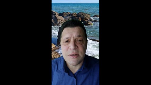 Пресс-секретарь и говорящий попугай не синонимы