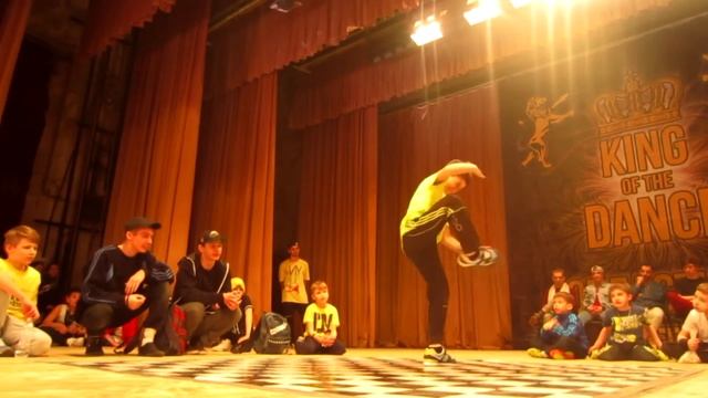 Апачи vs Пьеро - King Of The Dance 2017 смотреть онлайн