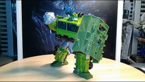 Unpackaging + Review! Transformers Legacy Bulkhead (Prime Universe), Voyager Classes by Hasbro