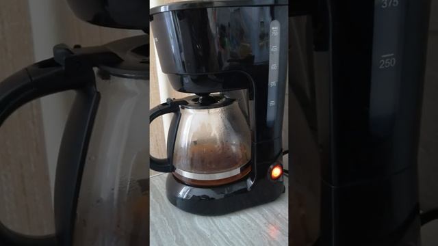 Кофеварка POLARIS PCM 0632