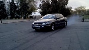Opel Omega drift