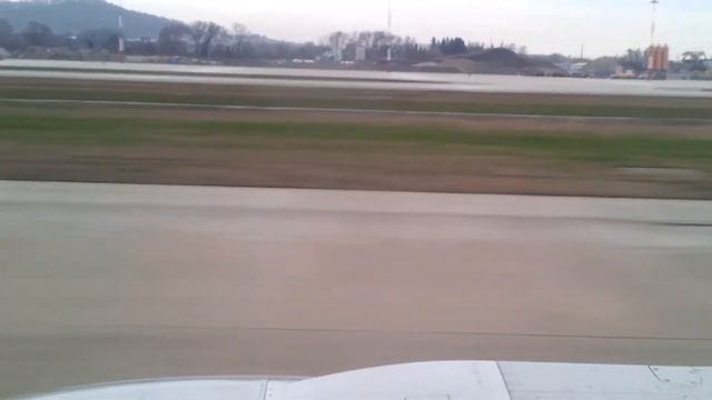 Посадка самолета в аэропорту Сочи смотреть онлайн