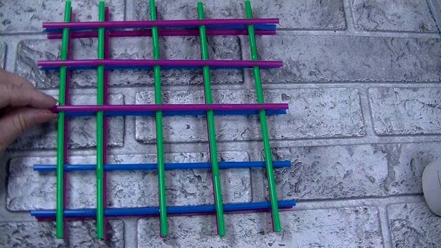 ПРЕКРАСНАЯ ИДЕЯ ИЗ ТРУБОЧЕК ДЛЯ ЛАКОВ!!! смотреть онлайн