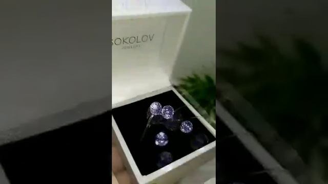 Пусеты и кольцо из серебра с кристаллами #SWAROVSKI от SOKOLOV