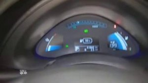 Стук руля NISSAN LEAF 2015