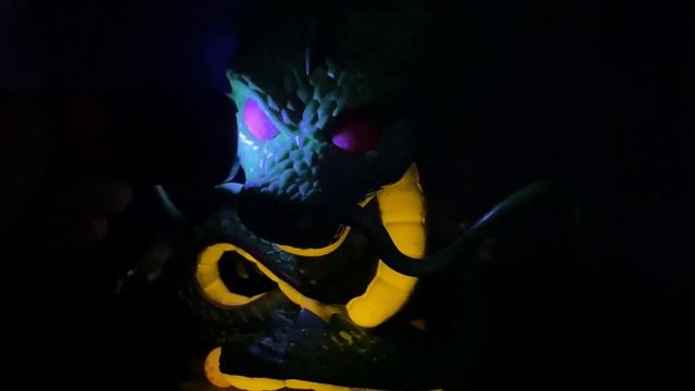 Funko Pop JUMBO GITD METALLIC SHENRON Unboxing смотреть онлайн