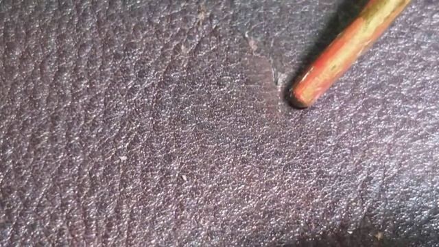 Мелкие царапины, коцки и задирашки на коже. Ремонтируем своими руками.