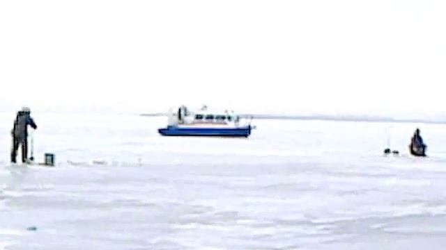 ЗИМНЯЯ РЫБАЛКА У ТОЛБУХИНА МАЯКА 24 03 12г смотреть онлайн