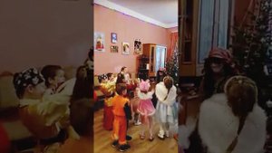 Игра "Бабка Ëжка, костяная ножка"