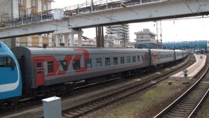 Отправление ЭП1М-591 с поездом №435 Адлер — Екатеринбург