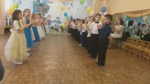 Танец  Мы лучшие  на выпускном в садике
