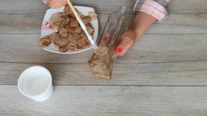 DIY Декор бутылки чайными пакетиками. Красота из мусора.