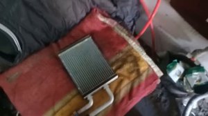 Subaru forester. Промывка радиатора печки лимонной кислотой!