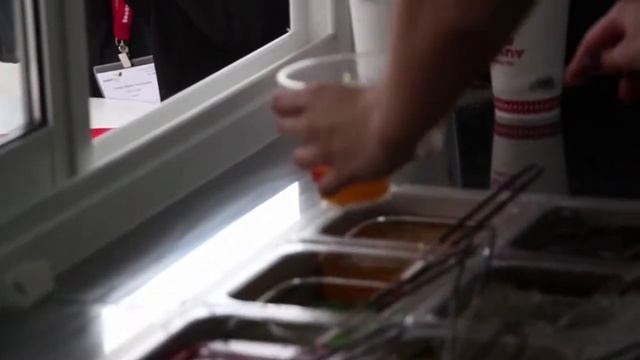 Мобильное кафе Tea Funny на выставке World Food Moscow-2013