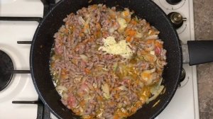 ГРЕЧКА ПО-КУПЕЧЕСКИ С ФАРШЕМ .