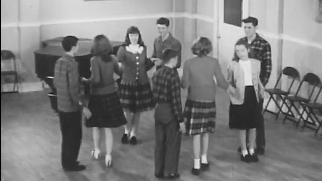 American Square Dancing (1947) смотреть онлайн