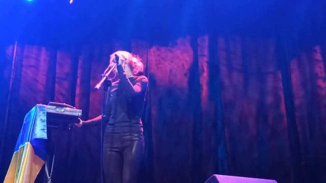 Один в каное - Кому то тре 2.07.2022. Варшава смотреть онлайн