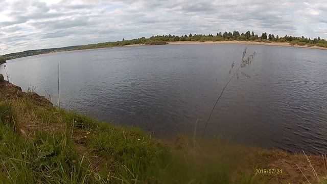 На рыбалке. Пробую ловить на проволочника.