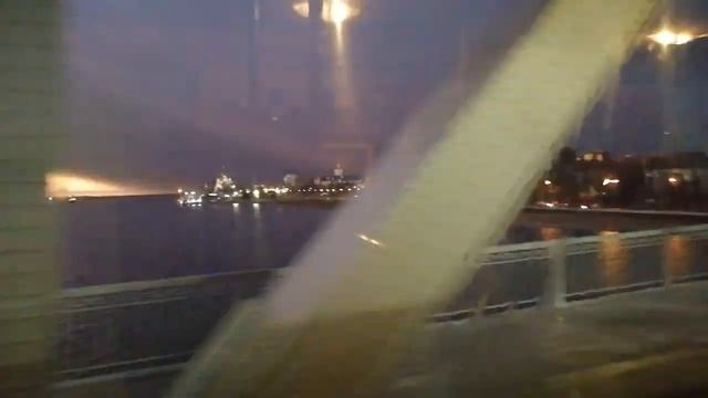 Через Северодвинский мост в Архангельске на рейсовом автобусе автобусе N 150// Вечный ремонт дороги смотреть онлайн