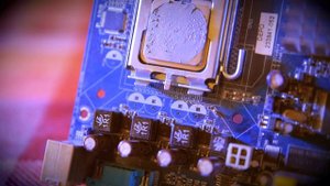 Синий экран смерти при установке Windows 10. Ремонт материнской платы