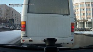 Автобус на красный свет