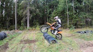 На ктм хард эндуро тренировка в лесу смотреть онлайн