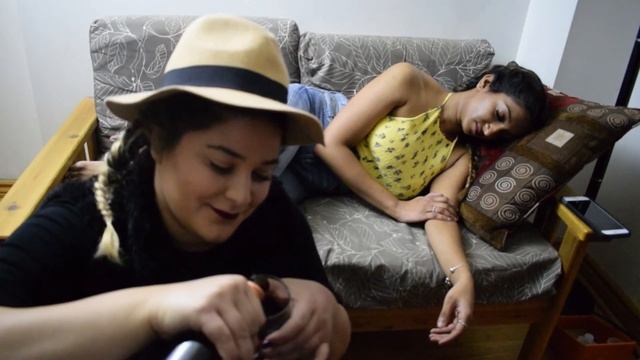 The Interns (Singles) Guide to Valentine's Day смотреть онлайн