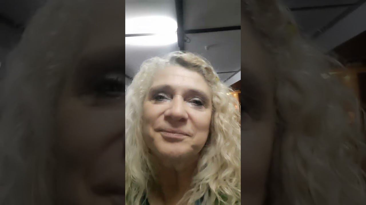 Караоке! Нравится эта песня! Решила спеть!